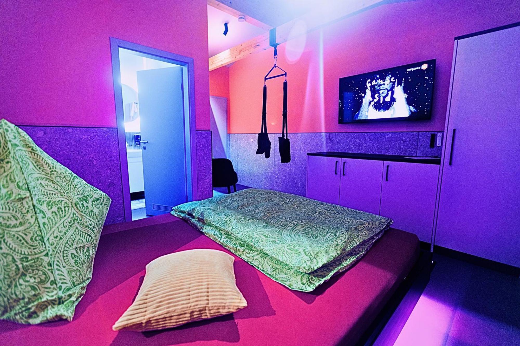 Lustra Stundenhotel - Adults Only Landshut Eksteriør billede