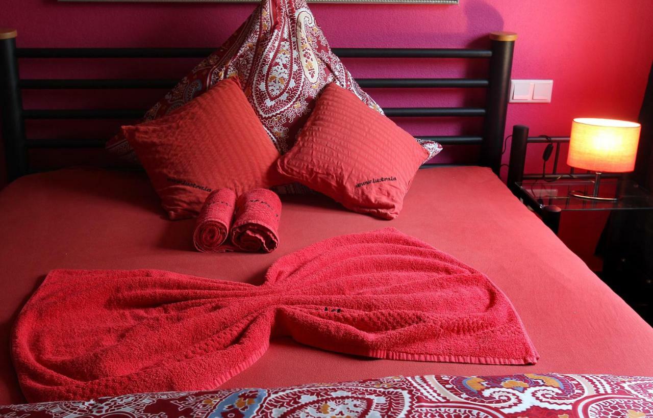 Lustra Stundenhotel - Adults Only Landshut Eksteriør billede