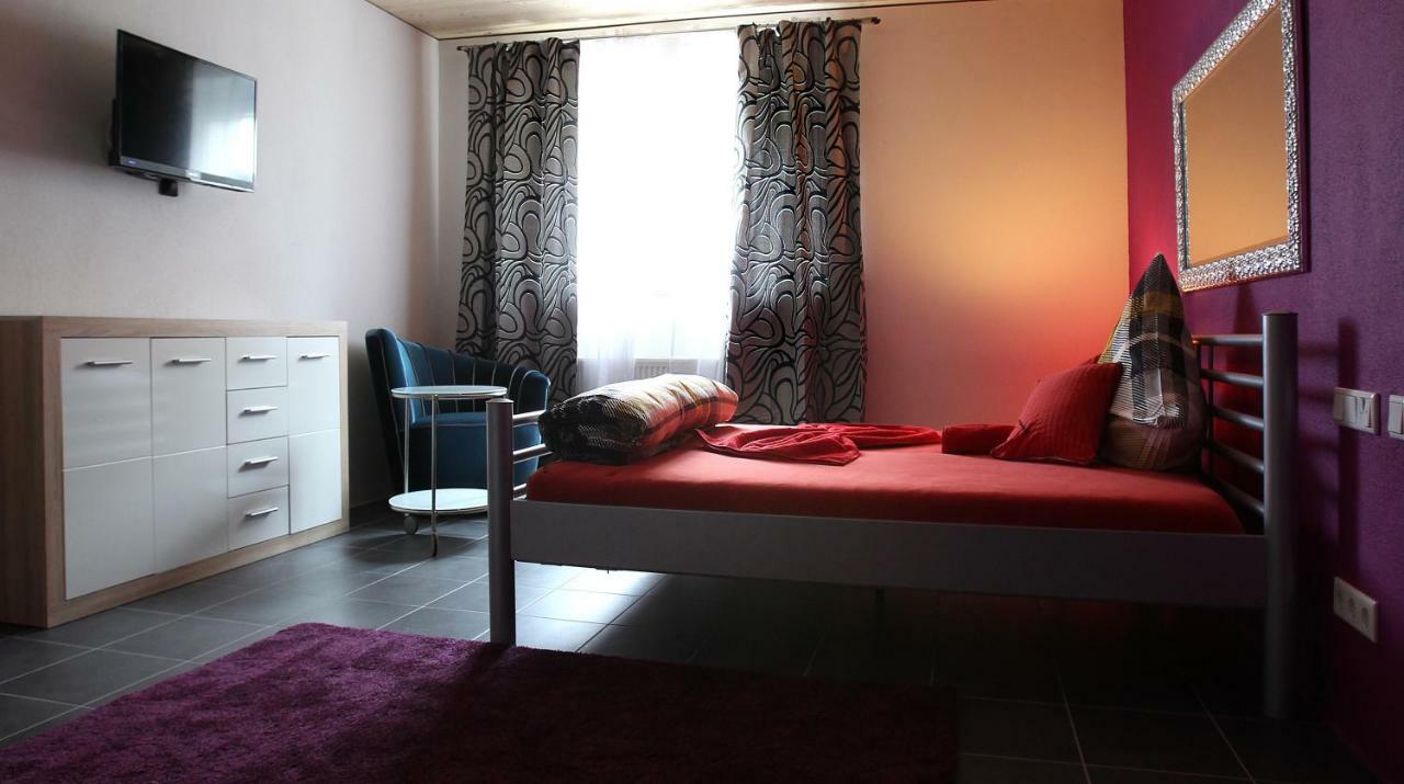 Lustra Stundenhotel - Adults Only Landshut Eksteriør billede